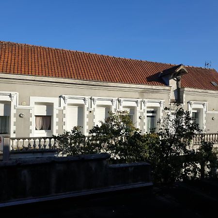 Au Relais Des Thermes Saint-Amand-les-Eaux Exterior photo