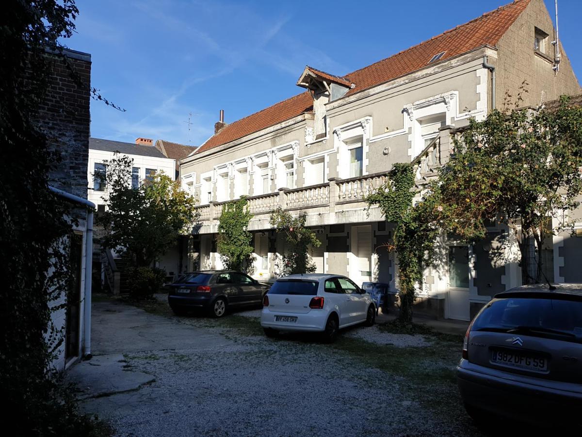 Au Relais Des Thermes Saint-Amand-les-Eaux Exterior photo